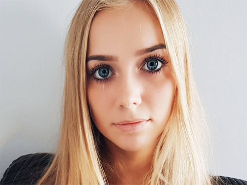 blonde cam girl blondecuteness