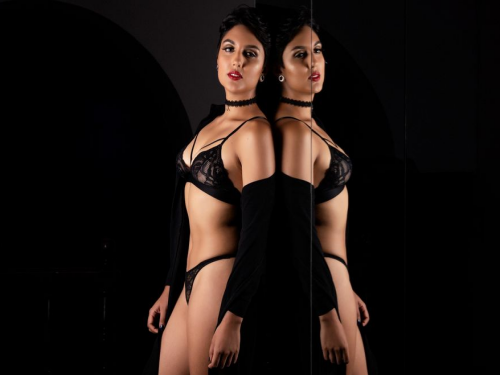 AlessandraOrlov latin cam girl