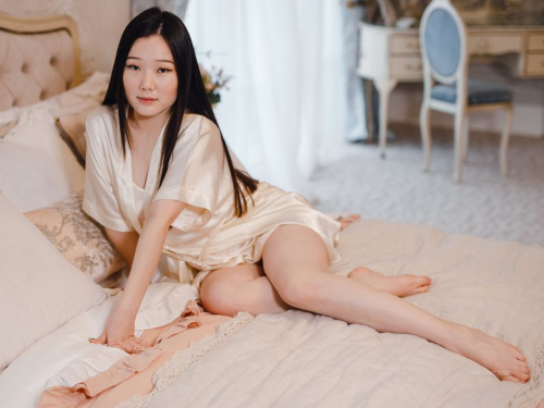 JuneStevens asian cam sex