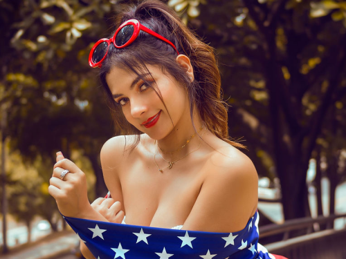 SophiaRevel latin cam girl