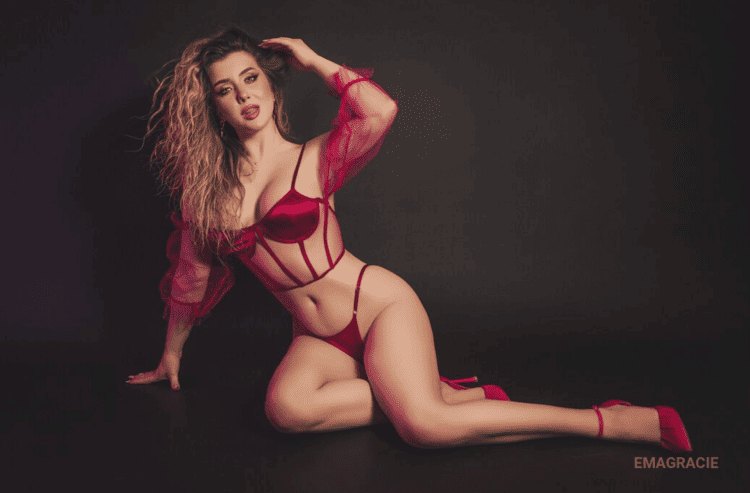 EmaGracie jerkmate sex model