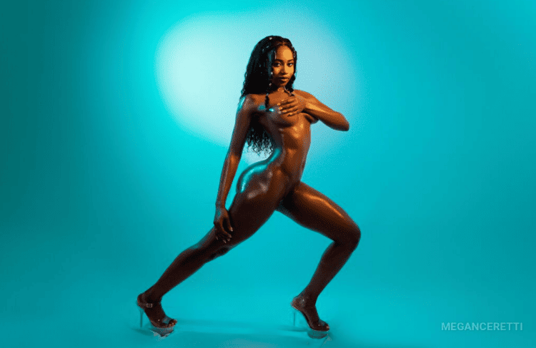 MeganCeretti – An Athletic Ebony Cam Girl Who Keeps You Watching Longer Than You Planned