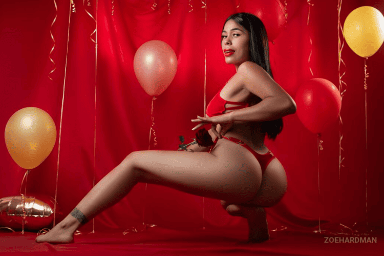 ZoeHardman sex live morena model