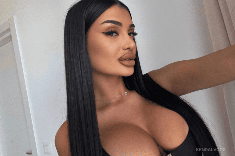 KendalVoos hot bod with big boobs