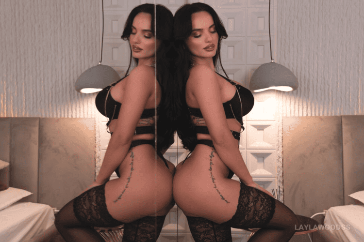 LaylaWoodss mirrored brunette lingerie tease
